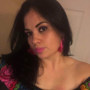 Meet your Posher, Mayra